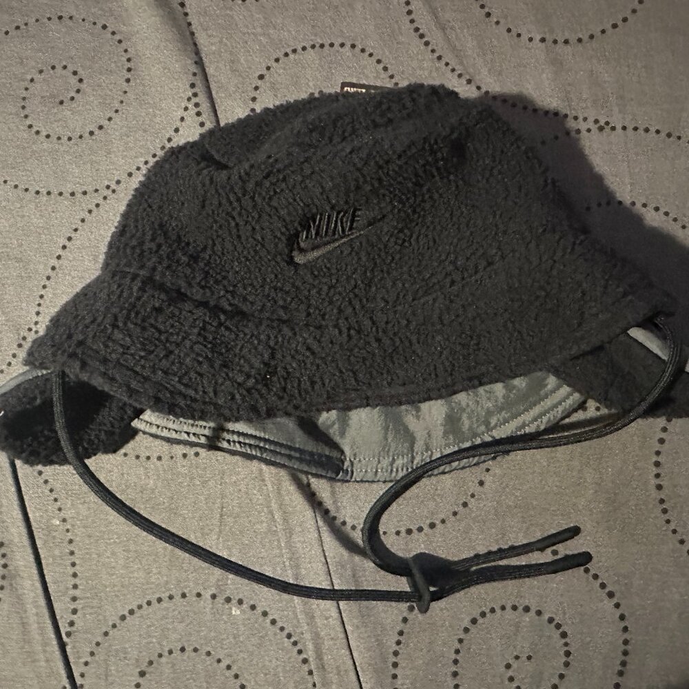 NIKE APEX WINTERIZED BUCKET #010 BLACK HAT SIZE L OR M UNISEX NWT $45.00